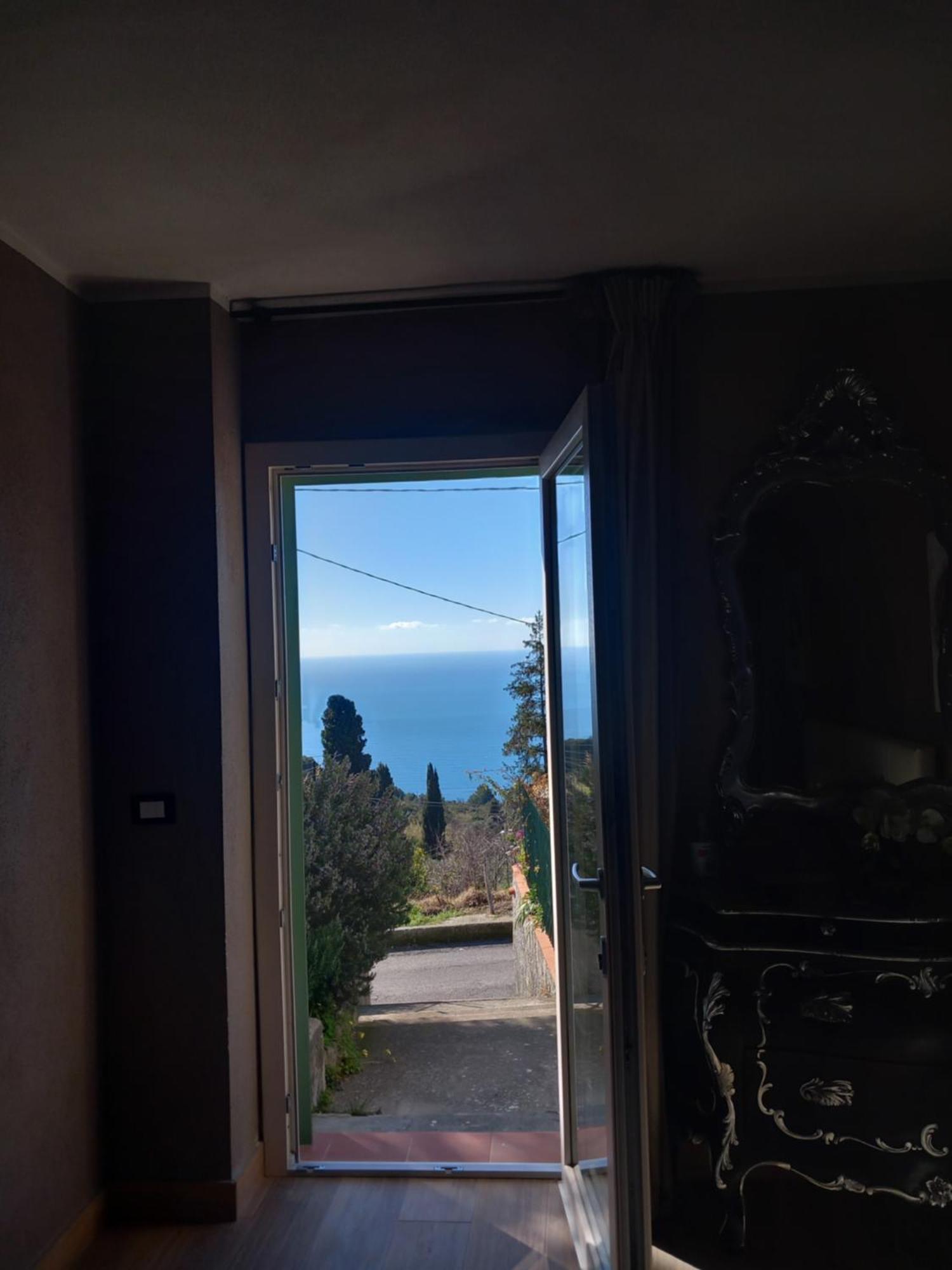 Dolci Risvegli Appartamento Vista Mare Ventimiglia Rom bilde